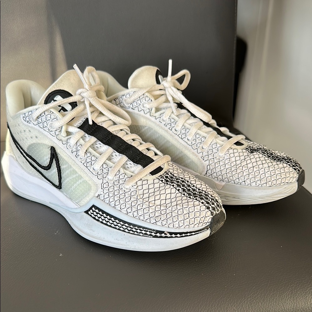 Nike White and Black Athletic Sneakers